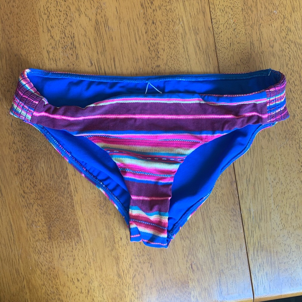 *Billabong bikini bottoms